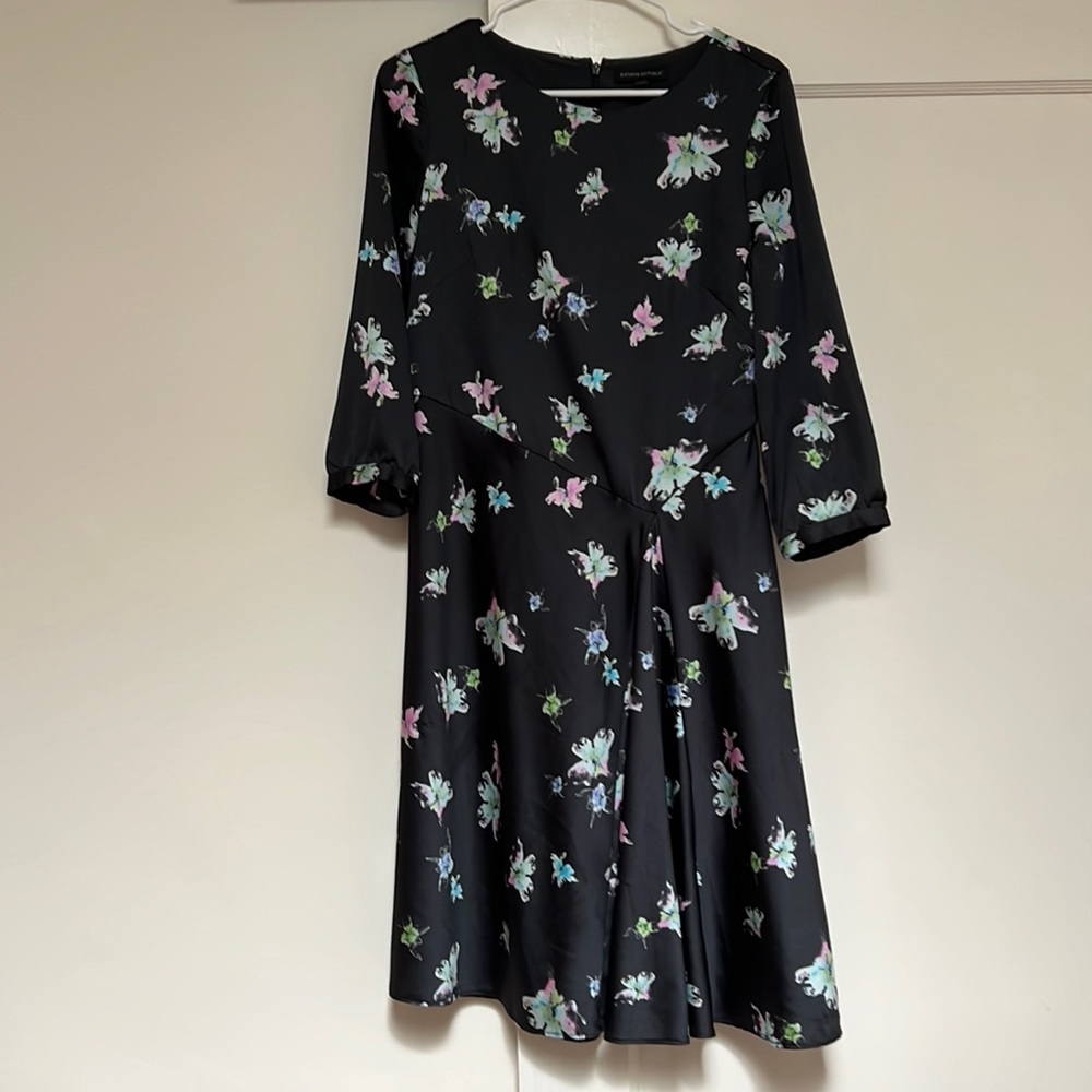 Women’s Banana Republic dress size 4